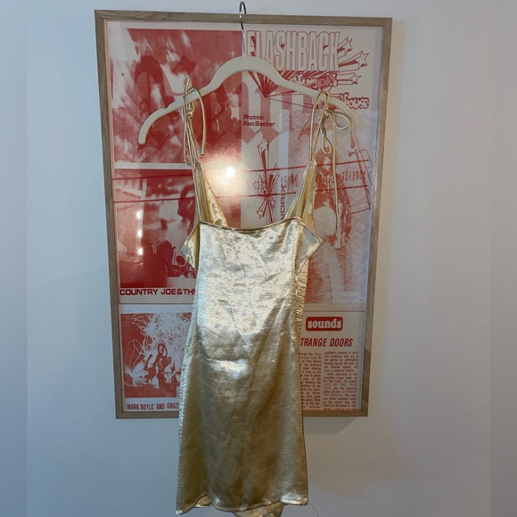 Revolve superdown gold wrap dress - Picture 2 of 3